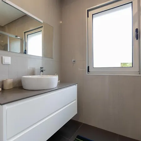 Vivenda Vale Verde, Luxury Retreat With Stunning Valley Views *