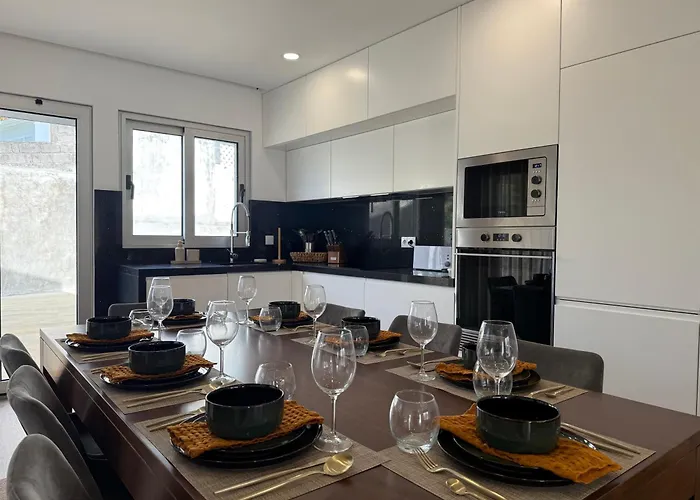 Vivenda Vale Verde, Luxury Retreat With Stunning Valley Views * 富尔纳斯