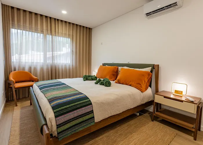 别墅 Vivenda Vale Verde, Luxury Retreat With Stunning Valley Views 富尔纳斯