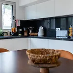 Villa Vivenda Vale Verde, Luxury Retreat With Stunning Valley Views *