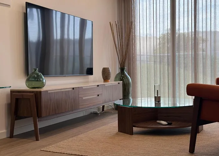 Vila Vivenda Vale Verde, Luxury Retreat With Stunning Valley Views *